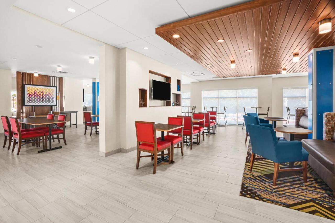 Holiday Inn Express & Suites - Suisun City By Ihg Kültér fotó